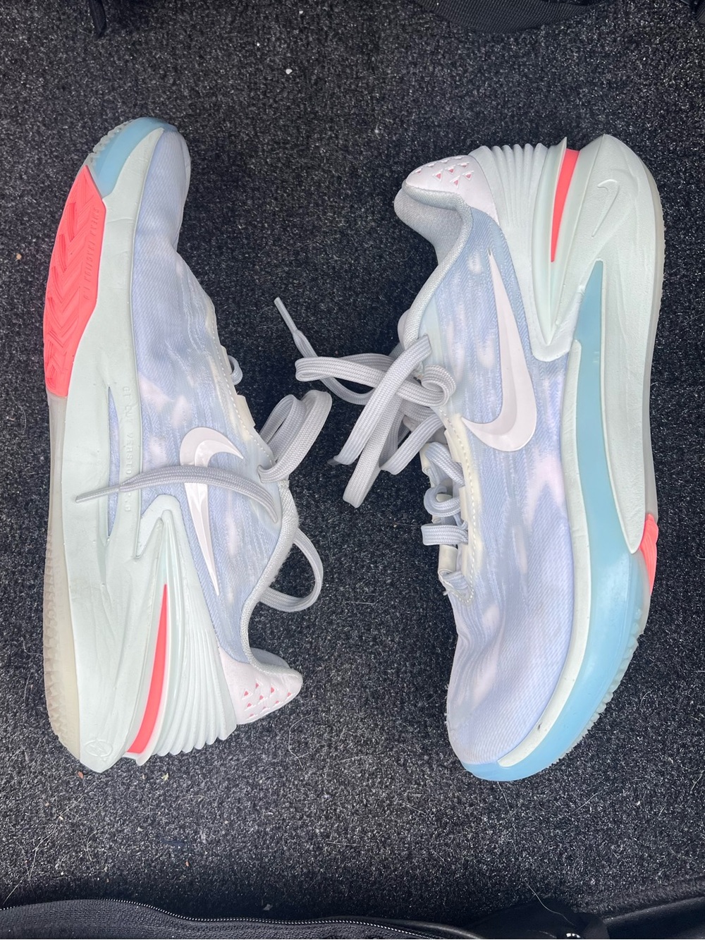 Nike GT Cut 2 Avant Garden Size 8